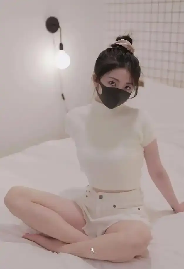 《玩偶姐姐愚人节特辑可爱娃娃》相关资源图片