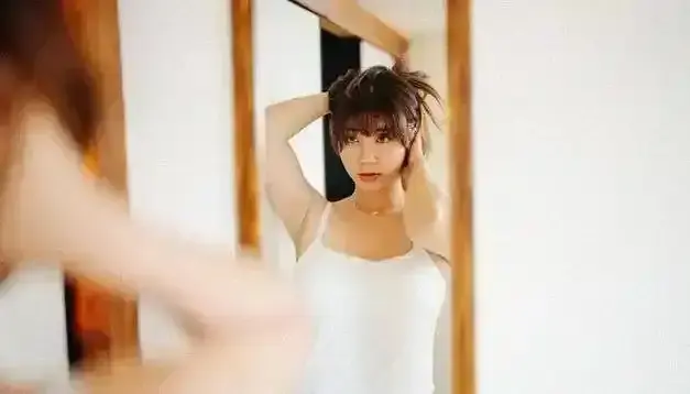 吴梦梦《网络吴梦梦》MV第三季无删减免费看_台湾超清1080P在线播放全集_4K高清画质粉丝专享-舞台魅力完整版合集在线观看