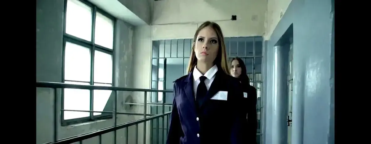 《高压监狱》相关资源图片