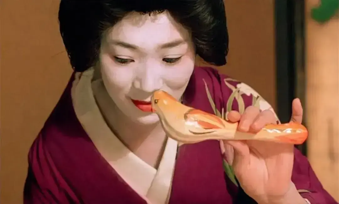 《感官世界》相关资源图片