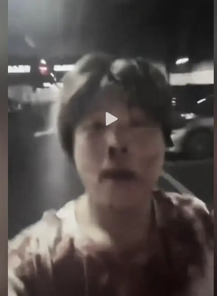 《深圳网红赵俊逸被打视频》