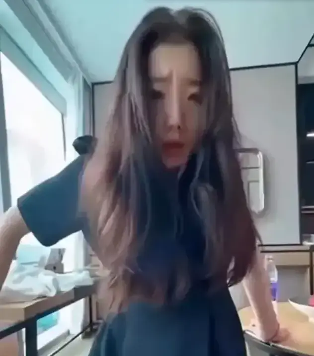 《警花张津瑜》<br />
《警花大战吕总》相关资源图片