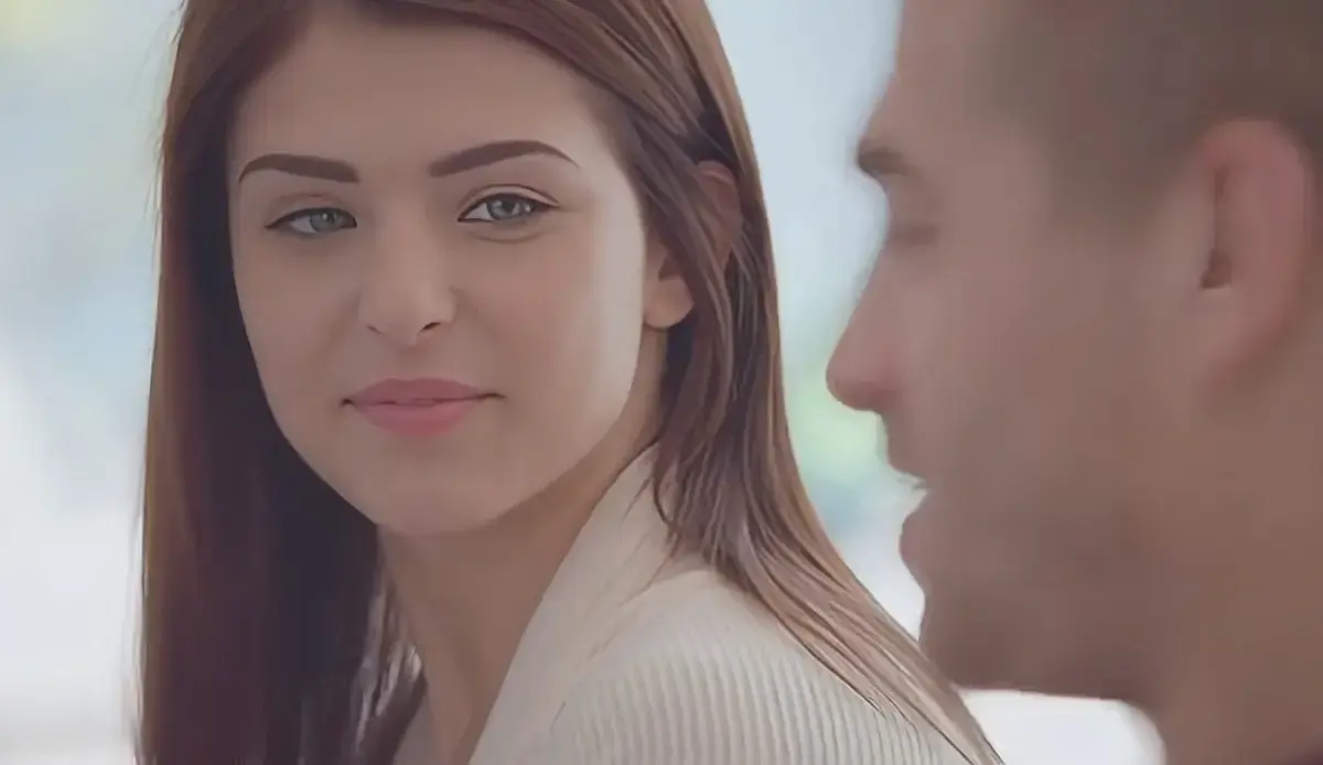 《Leah Gotti》相关资源图片