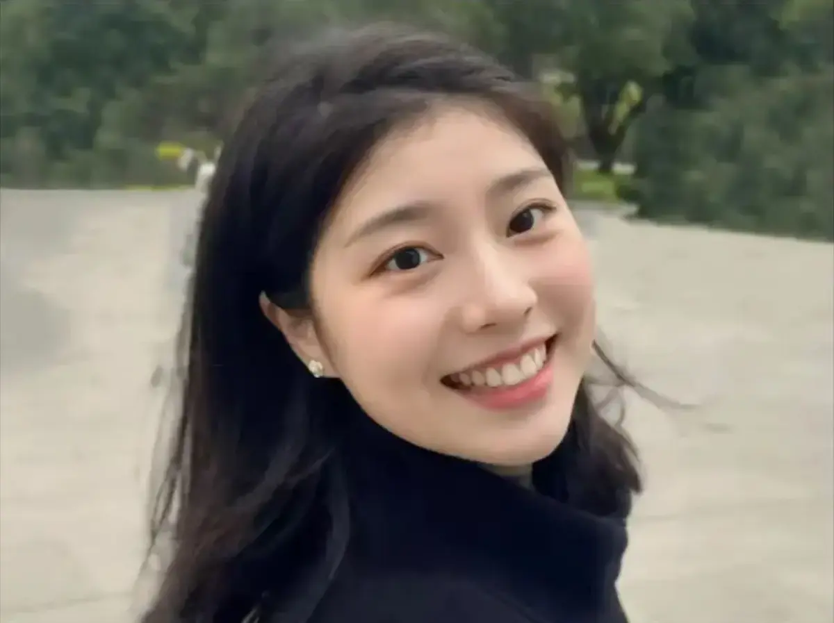 《秦嘉妮》相关资源图片