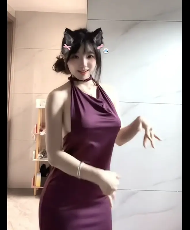 《楼道女战神》<br />
《拳击宝贝特辑》